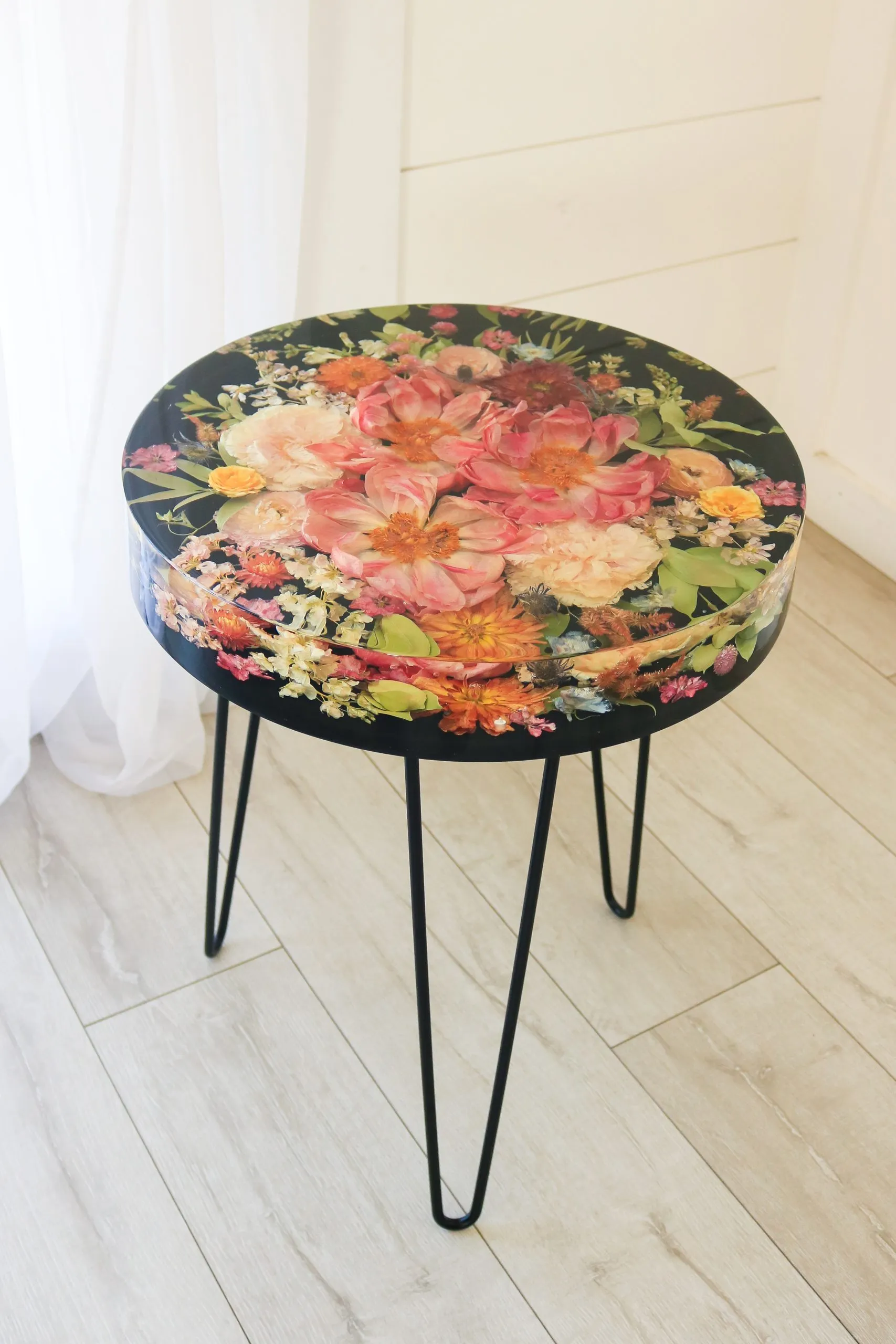 Flowers preserved in resin side table